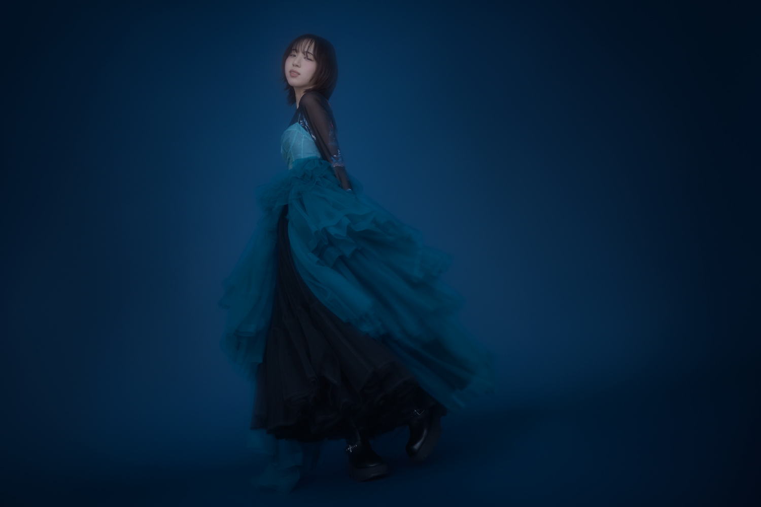 日本新銳創作歌手十明（とあか、Toaka）：視RADWIMPS為導師和偶像 | Sound of Life 聲活圈 | Powered by KEF